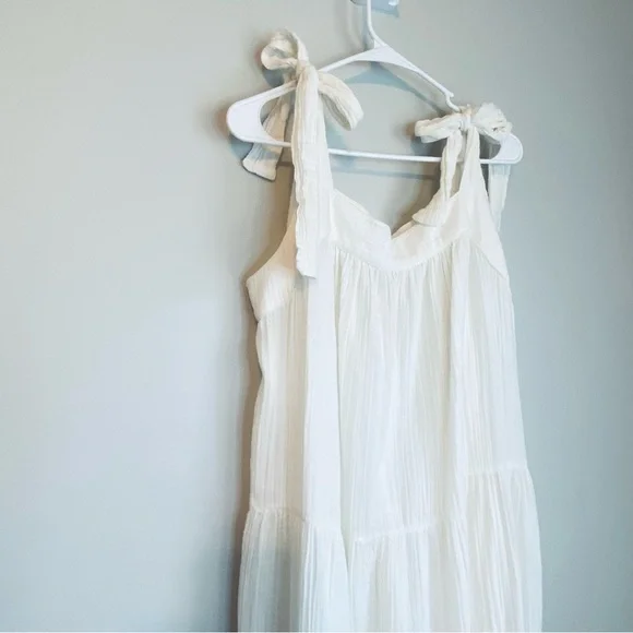 Madewell Cream Linen Maxi Dress with bow ties on shoulder - Picture 3 of 5
